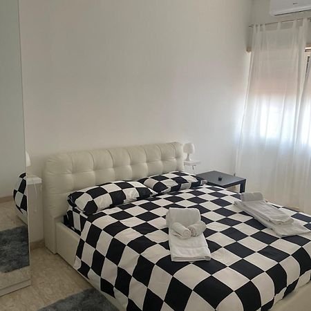 Nic Roma House Apartment Bagian luar foto