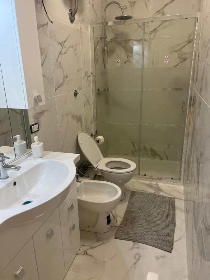 Nic Roma House Apartment Bagian luar foto